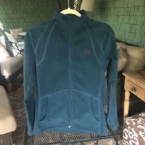 Women’s North face fleece jacket. Sm/P